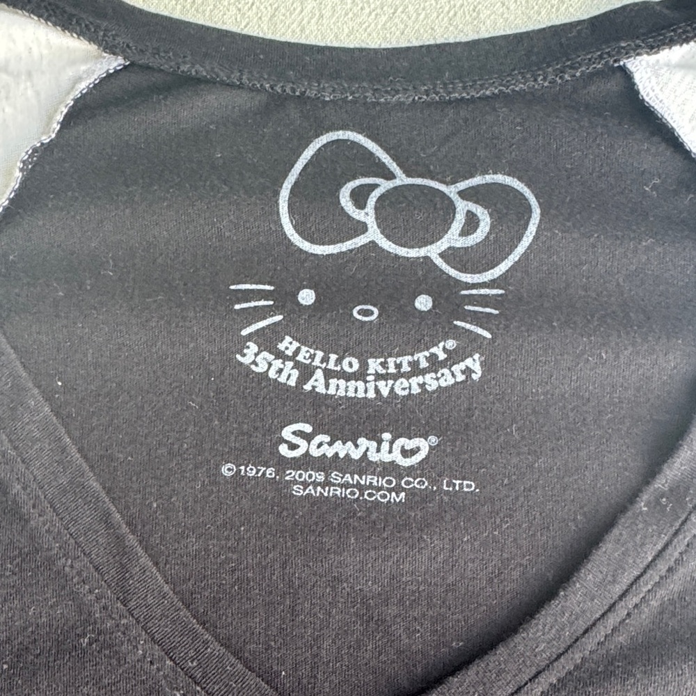 Hello Kitty Black & White V‑Neck Raglan Tee - Picture 2 of 6